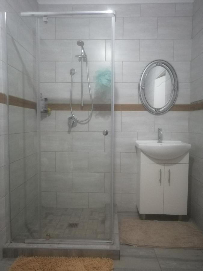 Lala Poa Guest House Klerksdorp Extérieur photo